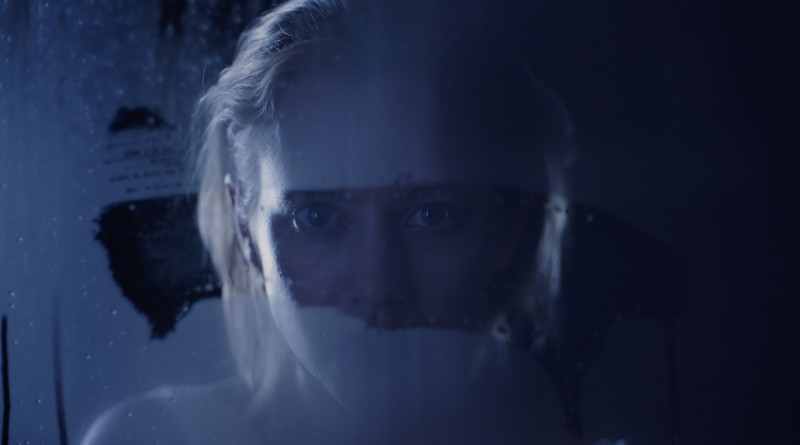 nebougepas_still-10